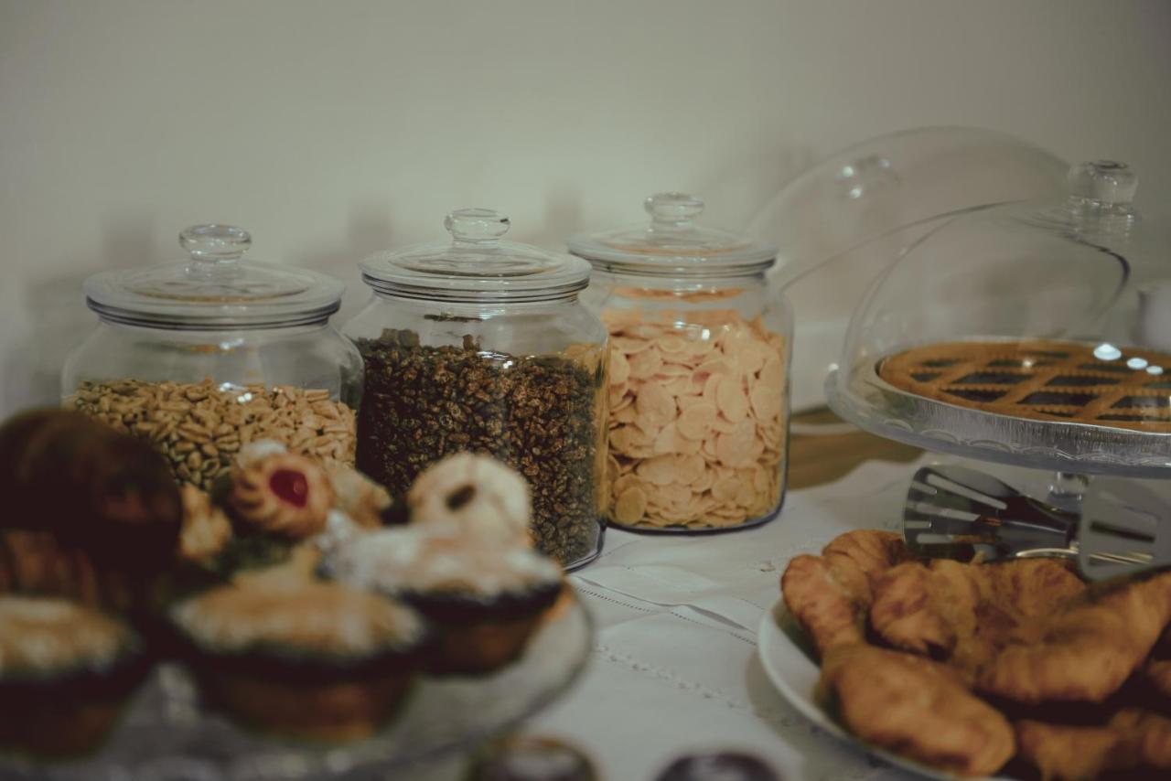 La Dimora Di Teti Couette-café 3*