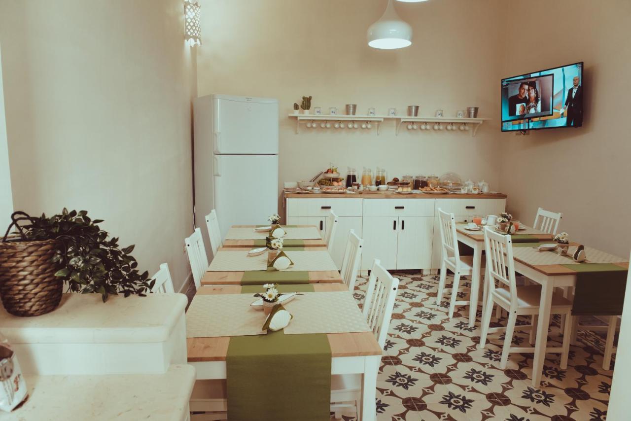 La Dimora Di Teti Couette-café 3*
